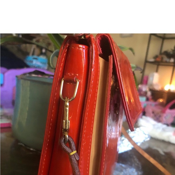 Red shoulder bag - Picture 5 of 7